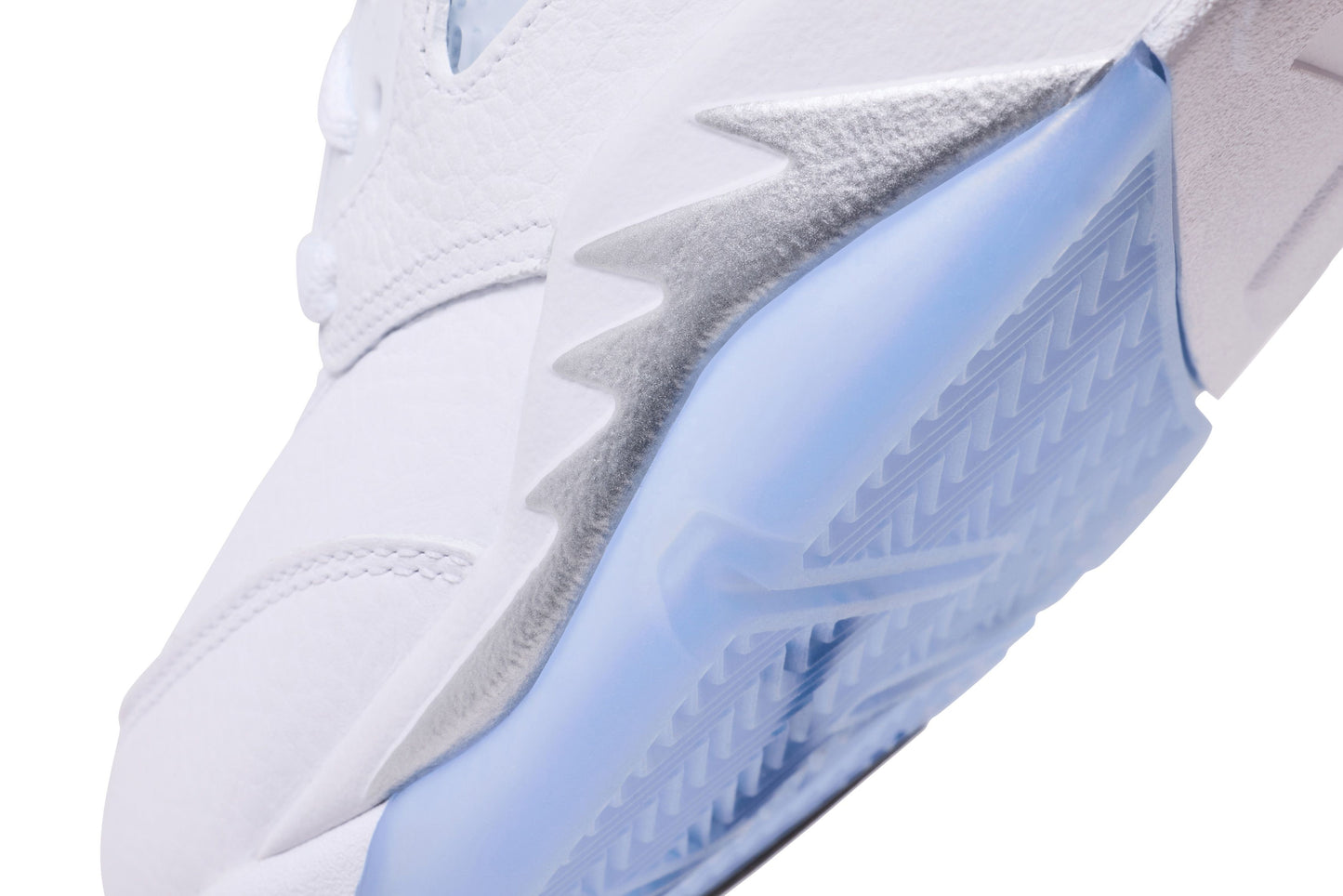 Air Jordan 5 Retro 'White Metallic' 2026