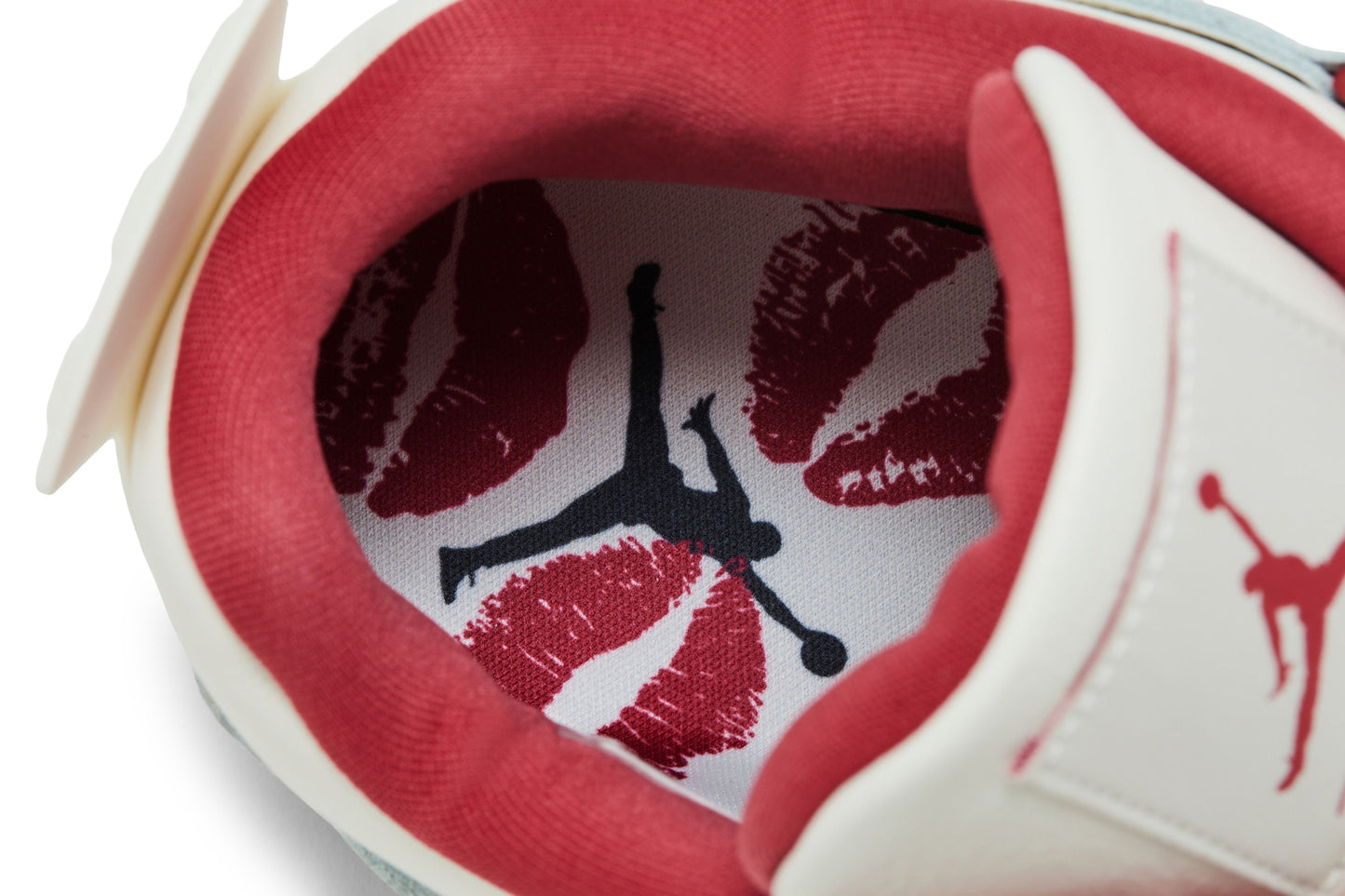 Wmns Air Jordan 4 Retro 'Valentine's Day'