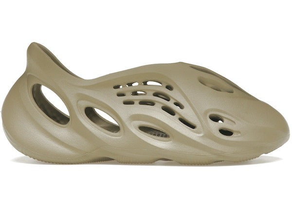 Yeezy Foam RNR Stone Salt