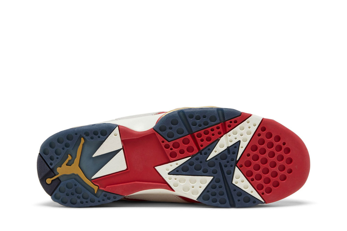 Jordan 7 Retro  Trophy Room New Sheriff in Town