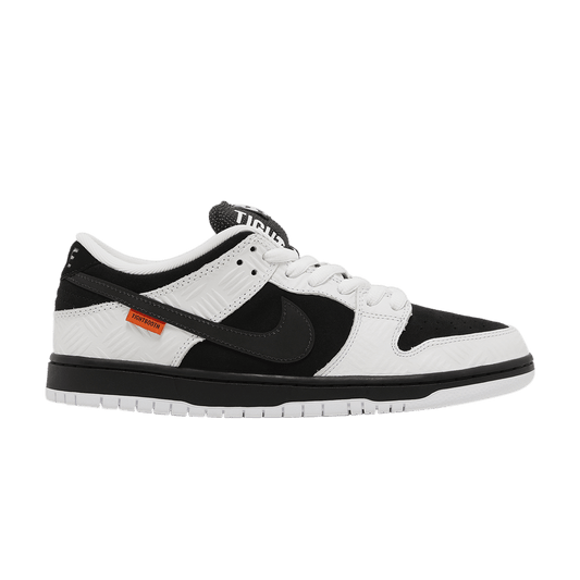 TIGHTBOOTH x Nike Dunk Low SB