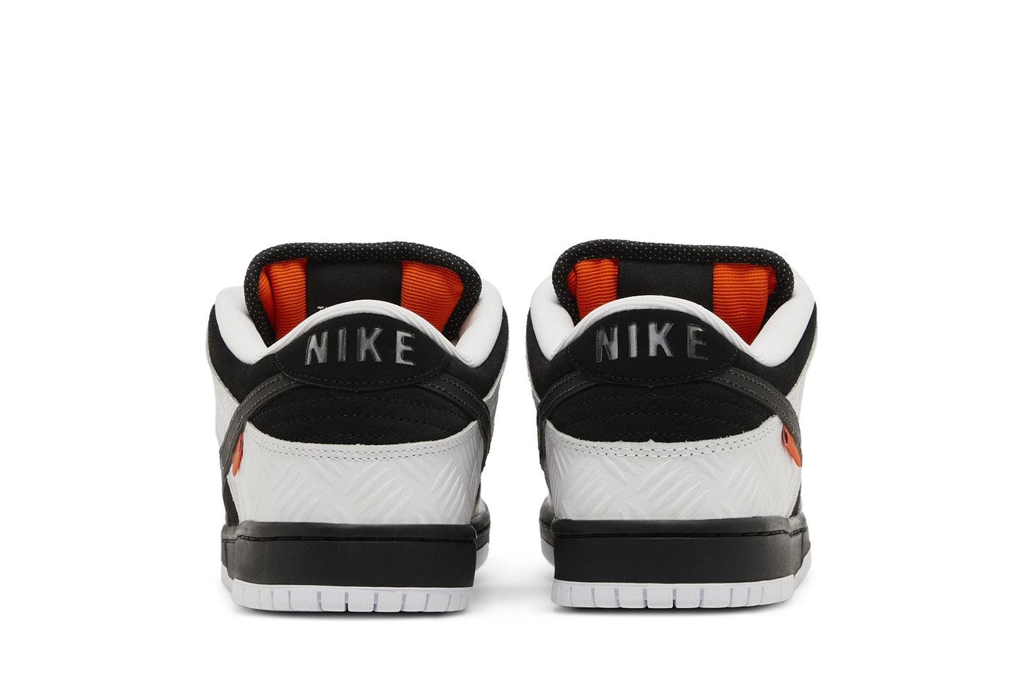 TIGHTBOOTH x Nike Dunk Low SB