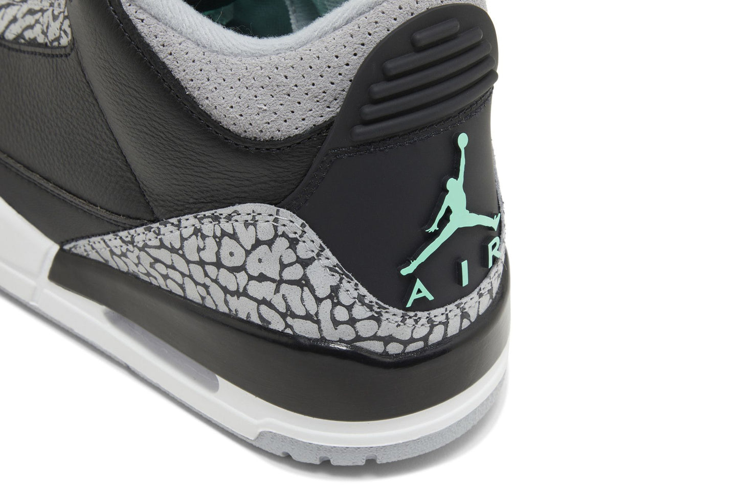 Air Jordan 3 Retro 'Green Glow'