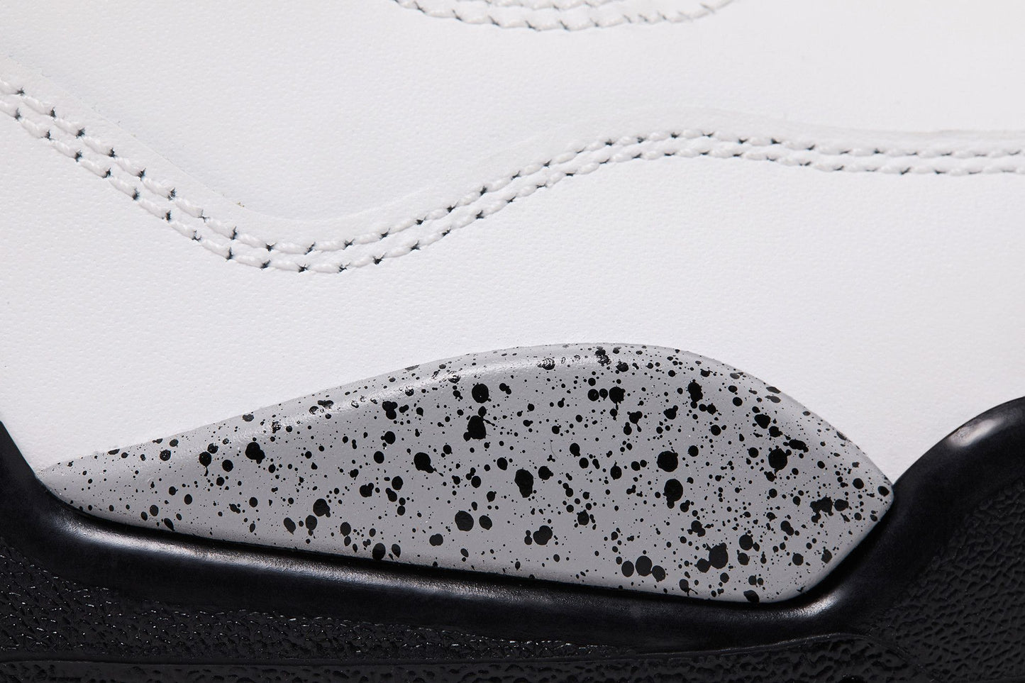 Air Jordan 4 Retro OG 'White Cement' 2025