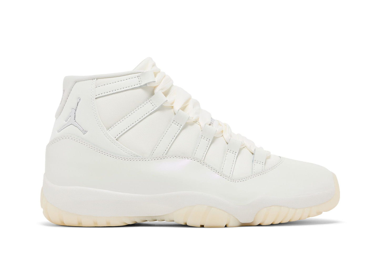 Wmns Air Jordan 11 Retro 'Pearl / Grand Finale'
