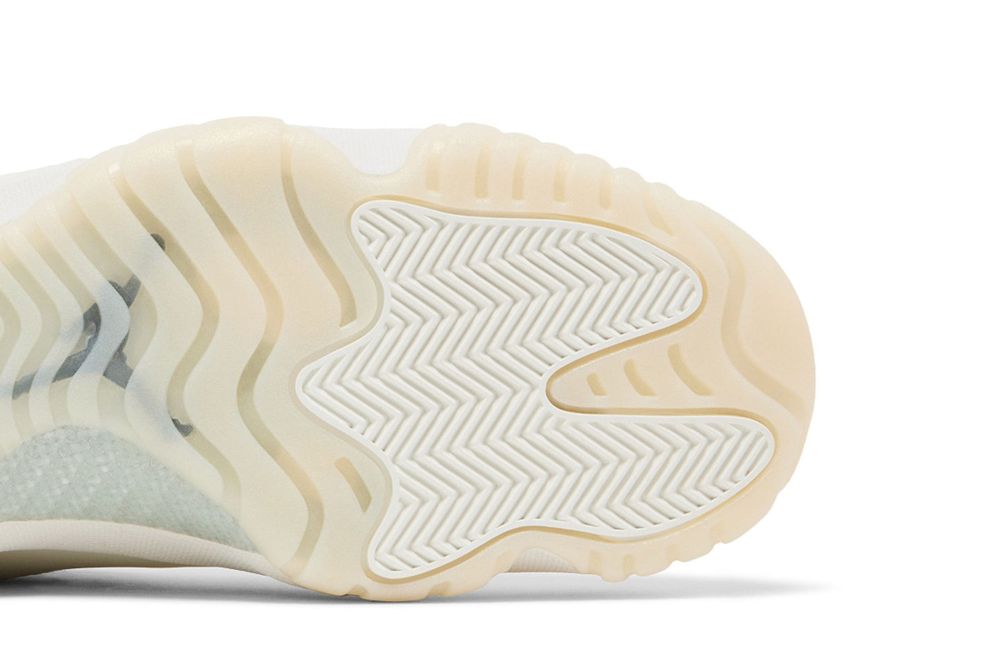 Wmns Air Jordan 11 Retro 'Pearl / Grand Finale'