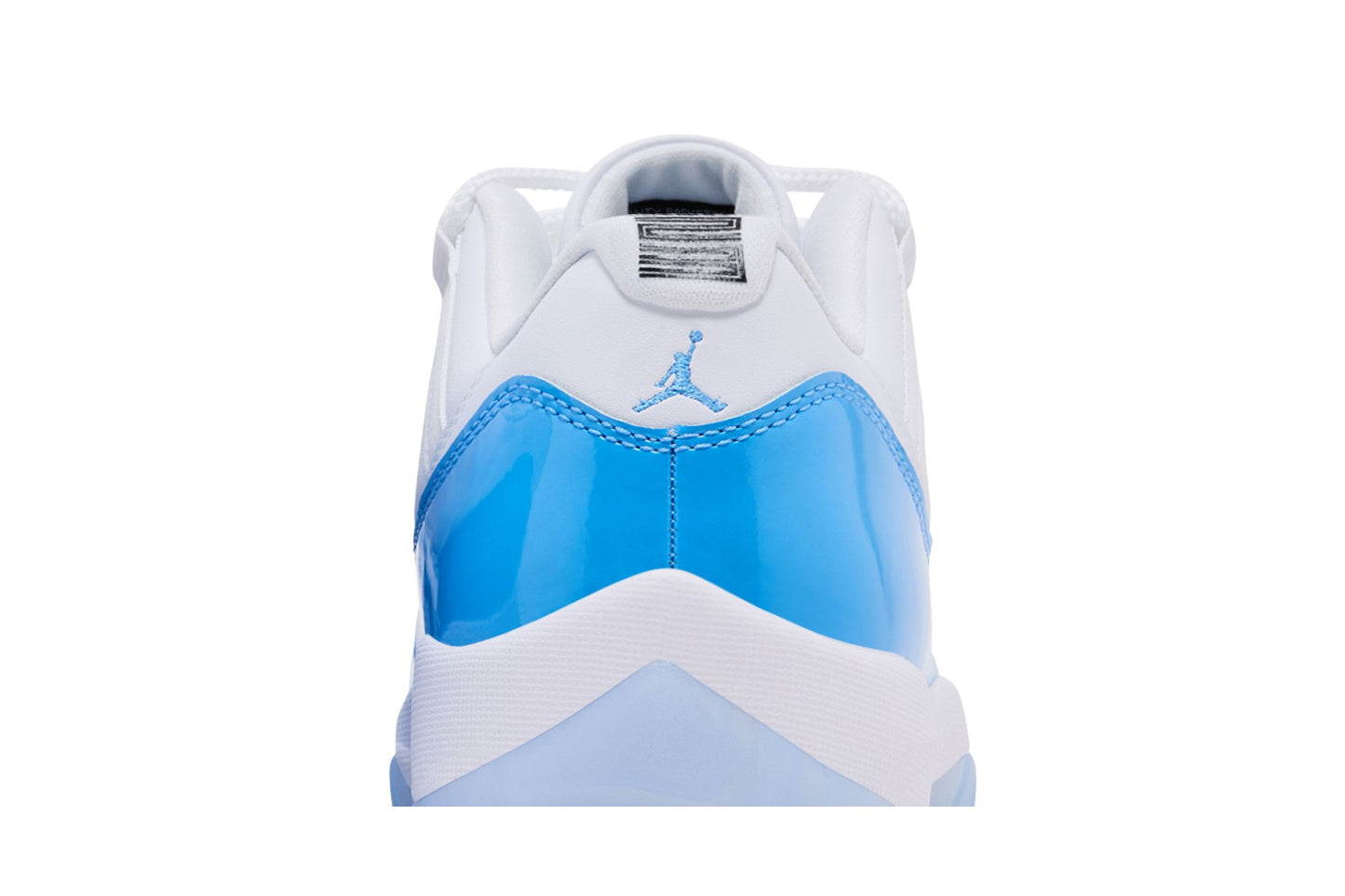 Jordan 11 Retro Low University Blue (2026)