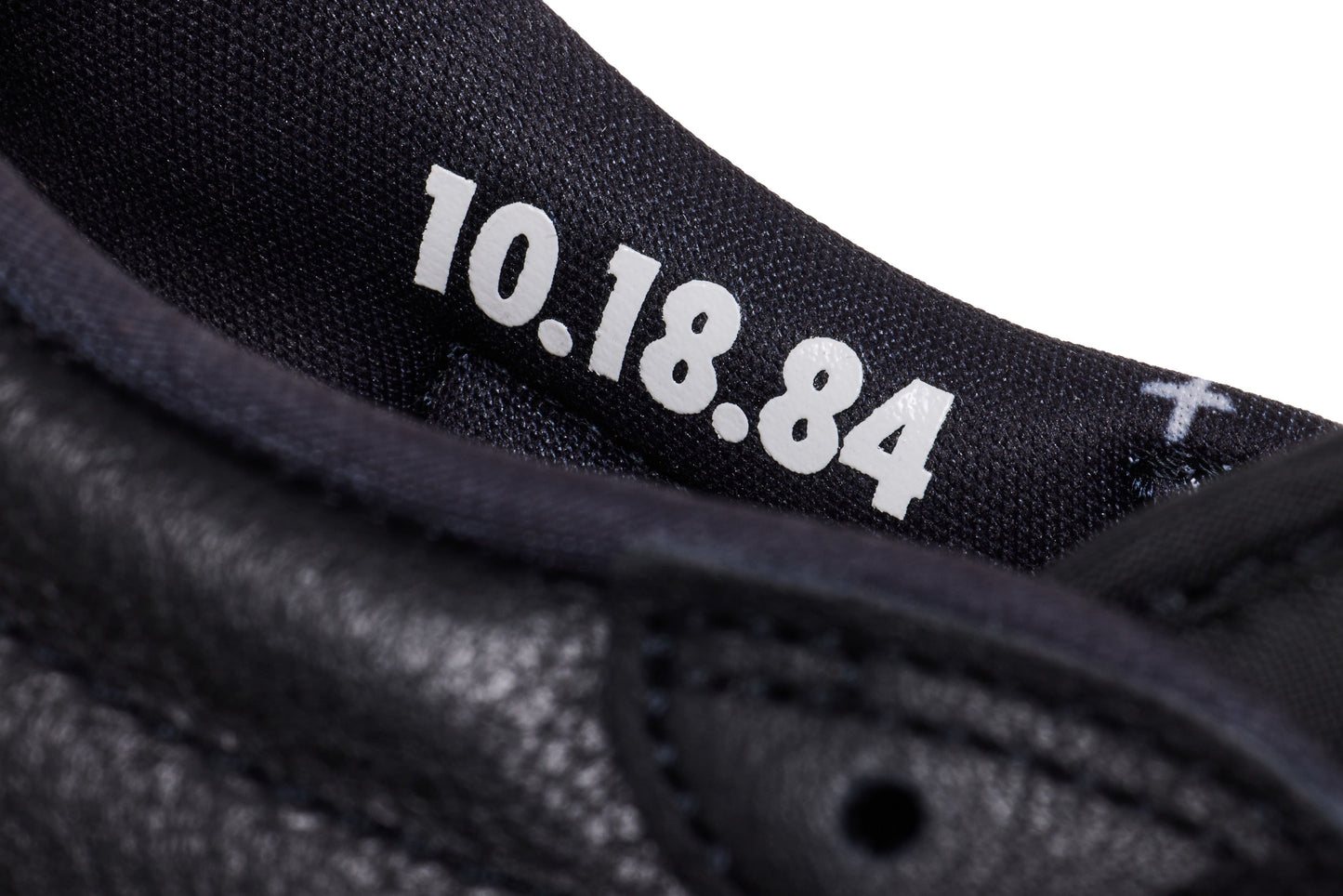Air Jordan 1 Retro Low OG 'Banned' 2026