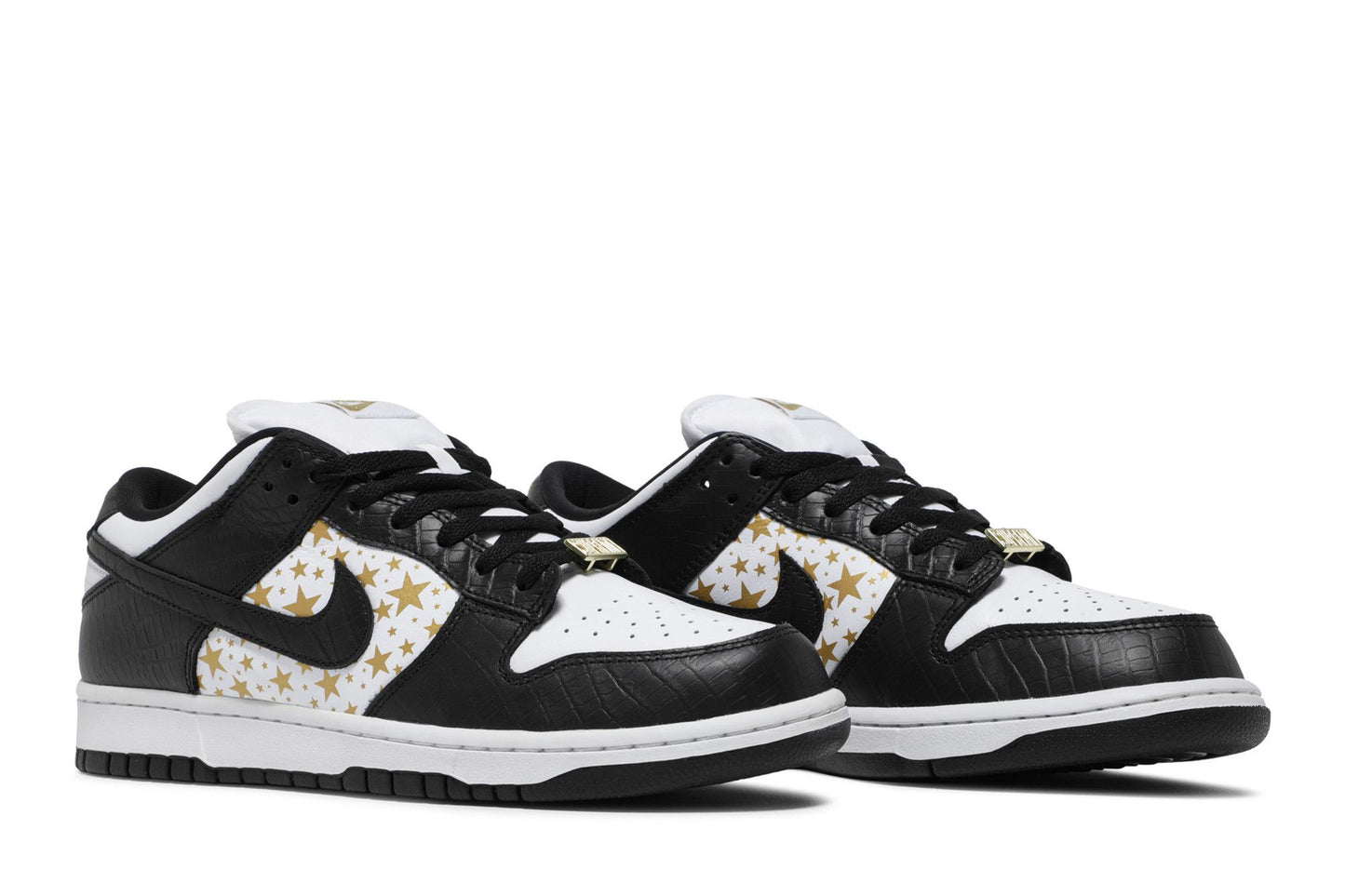Supreme x Nike Dunk Low OG SB QS 'Black'
