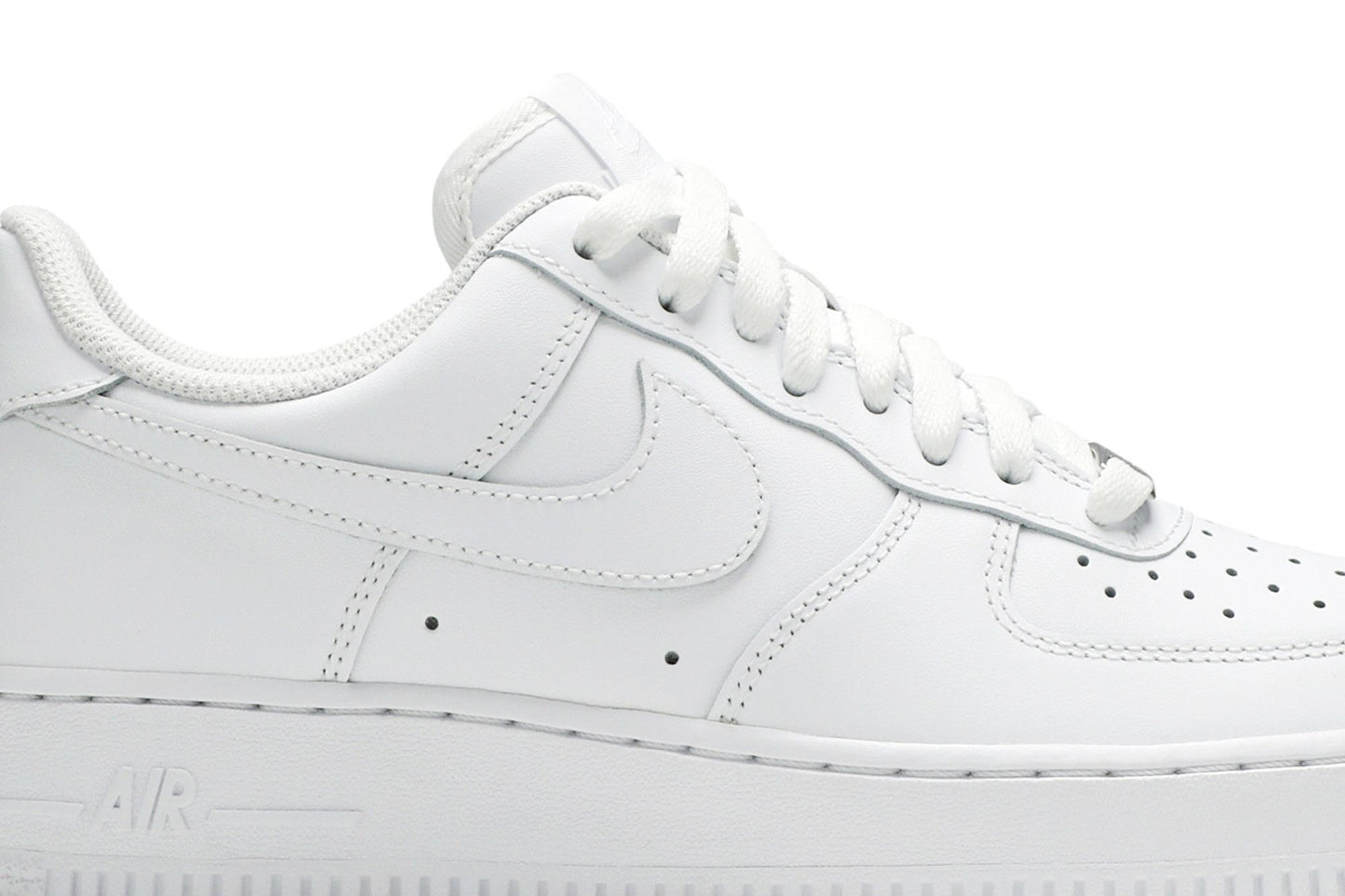 Nike Wmns Air Force 1 '07 'Triple White'