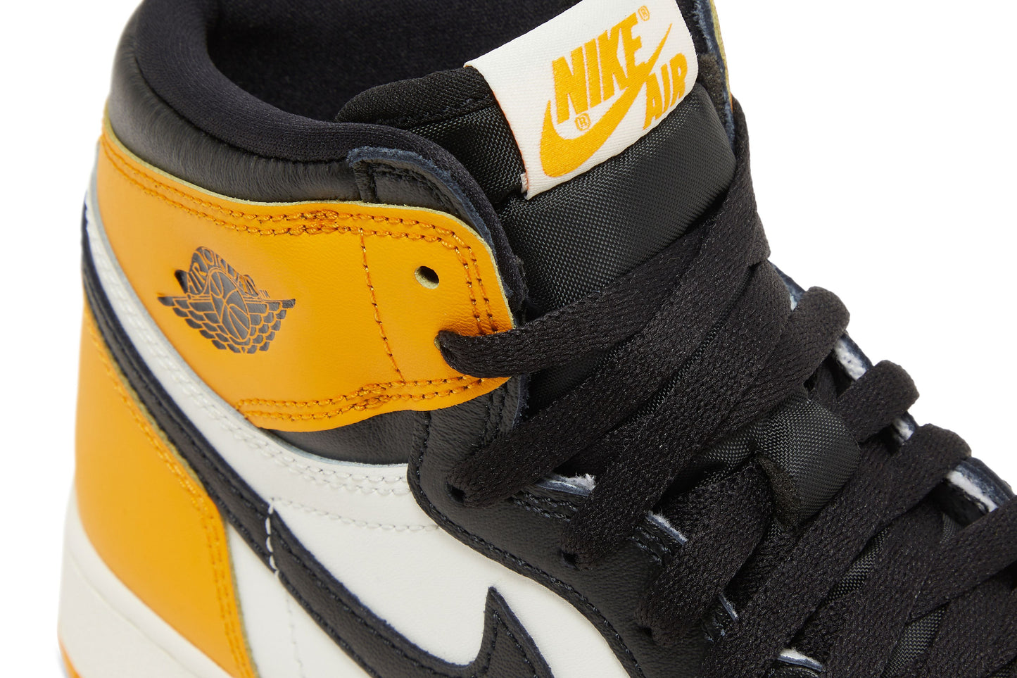 Air Jordan 1 Retro High OG 'Yellow Toe'