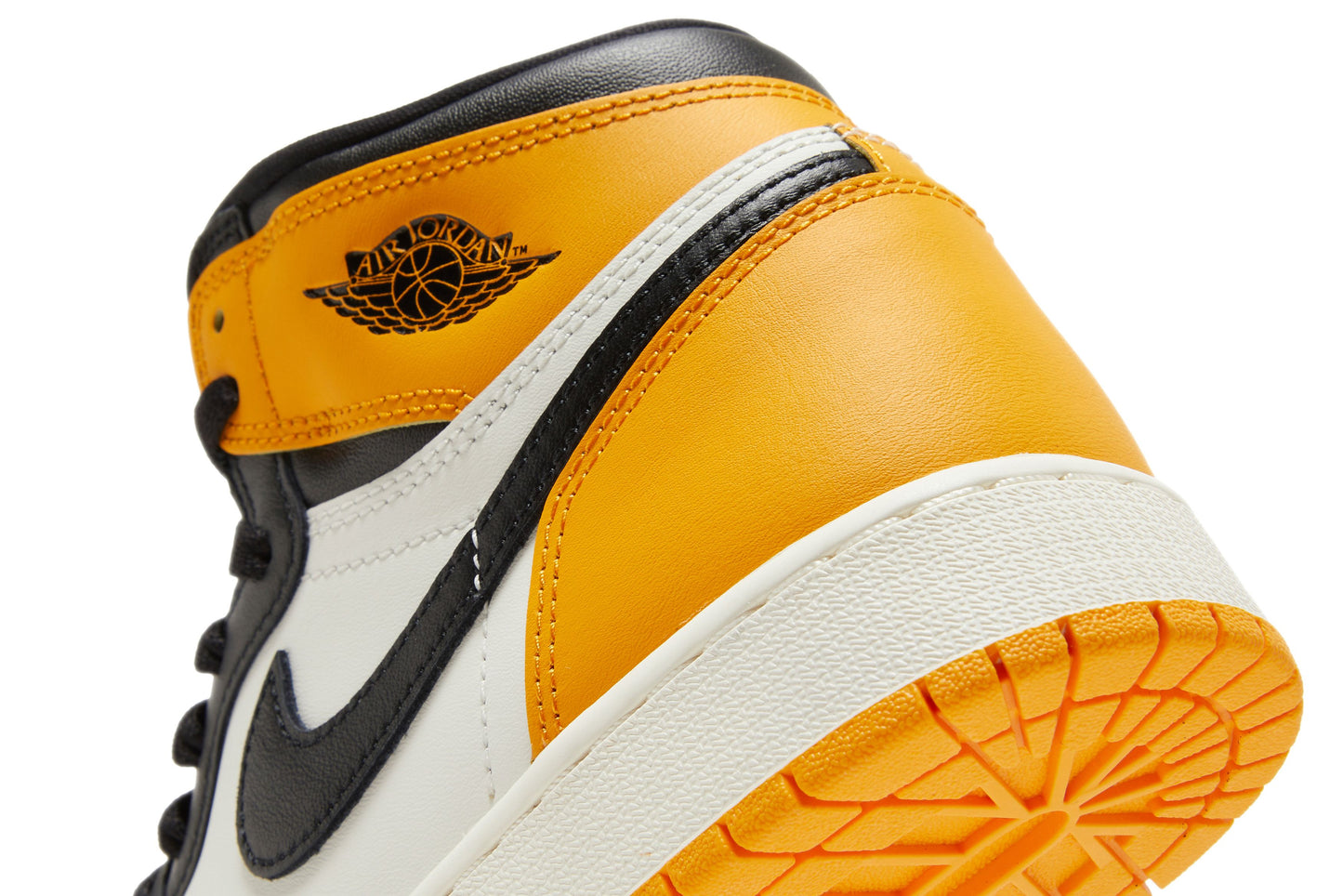 Air Jordan 1 Retro High OG 'Yellow Toe'