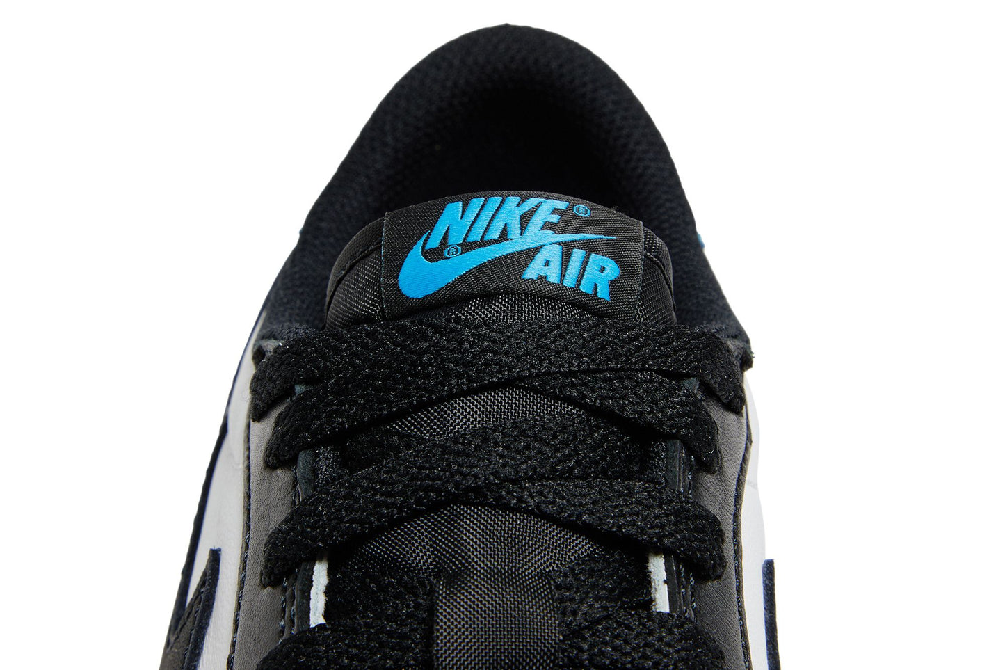 Air Jordan 1 Retro Low OG 'UNC'