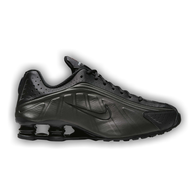 Nike Shox R4 'Triple Black' 2025