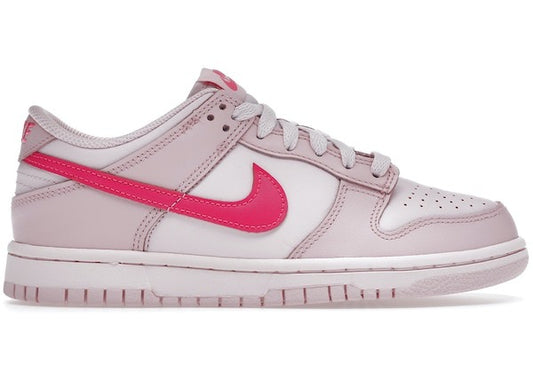 Nike Dunk Low Triple Pink